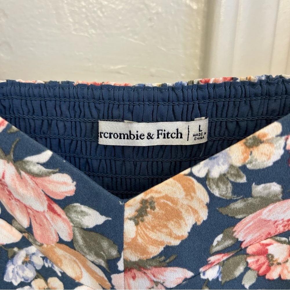 Abercrombie & Fitch Floral Crop Puff Sleeve Blouse - Blue and Pink Size Large - Picture 4 of 6